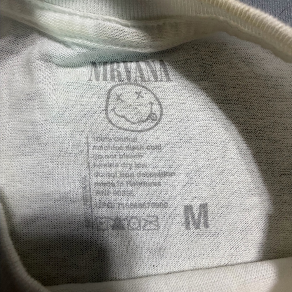 NIRVANA White Smiley Face Tee - Picture 2 of 6